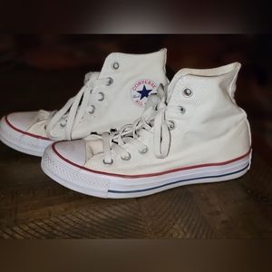 Chuck Taylor Converse White Unisex Mens size 4 Womens size 6